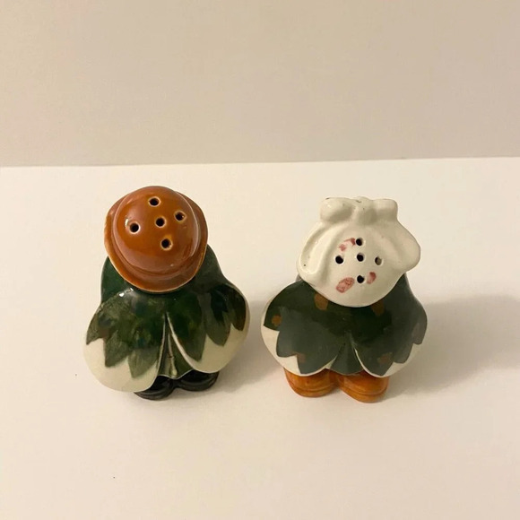Vintage Ceramic Love Bug Ladybug Salt and Pepper Shakers 4 Inch Anthropomorphic - Picture 8 of 15